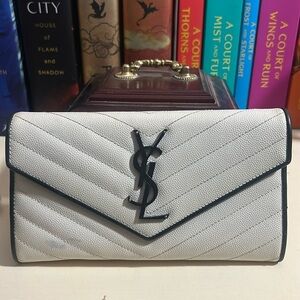 Ysl clutch